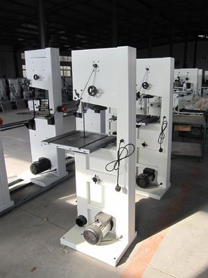 710mm Op zwaar werk berekende Verticale de Lintzaagmachine van de 14 Duim Houten Scherpe Lintzaag