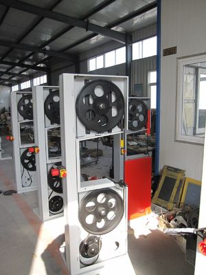 710mm Op zwaar werk berekende Verticale de Lintzaagmachine van de 14 Duim Houten Scherpe Lintzaag