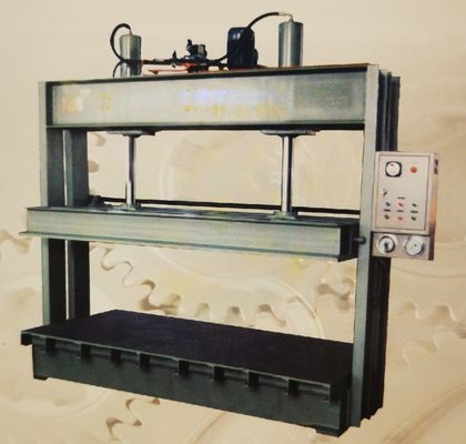Hydraulische Koele Persmachine
